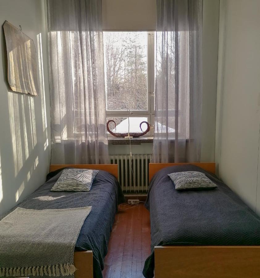 Vanhan Koulun Majatalo-Old School Guest House Kolinkylä المظهر الخارجي الصورة