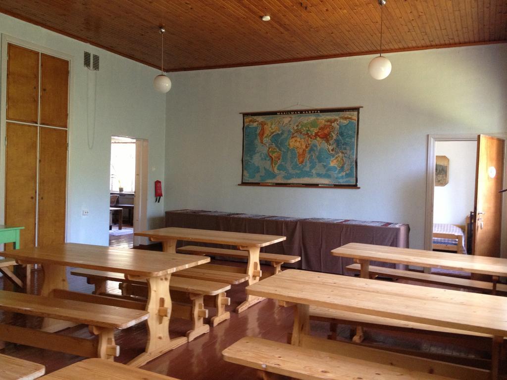 Vanhan Koulun Majatalo-Old School Guest House Kolinkylä المظهر الخارجي الصورة