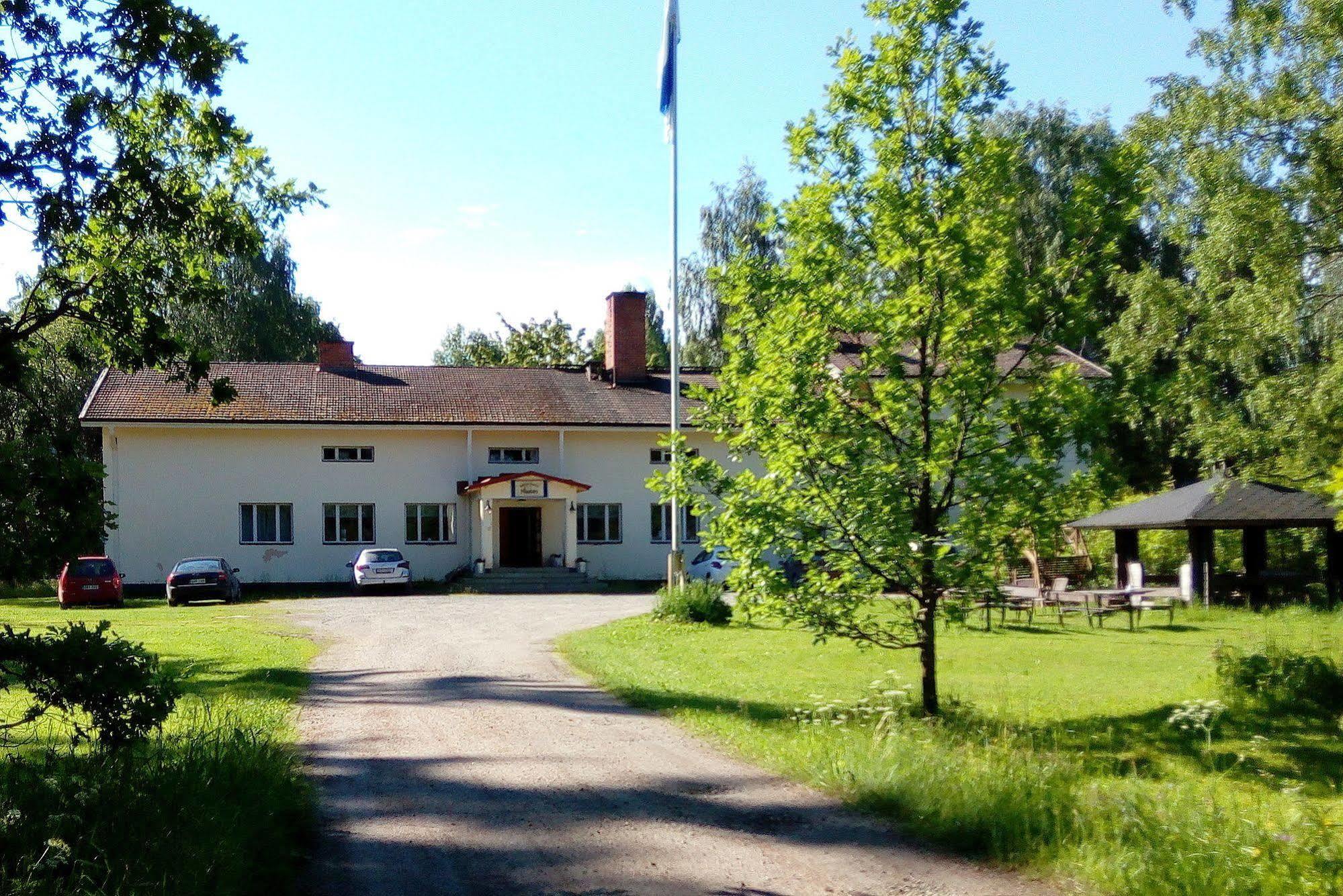 Vanhan Koulun Majatalo-Old School Guest House Kolinkylä المظهر الخارجي الصورة